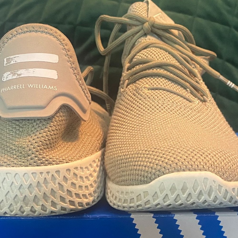 Pharrell Williams Tennis Hu